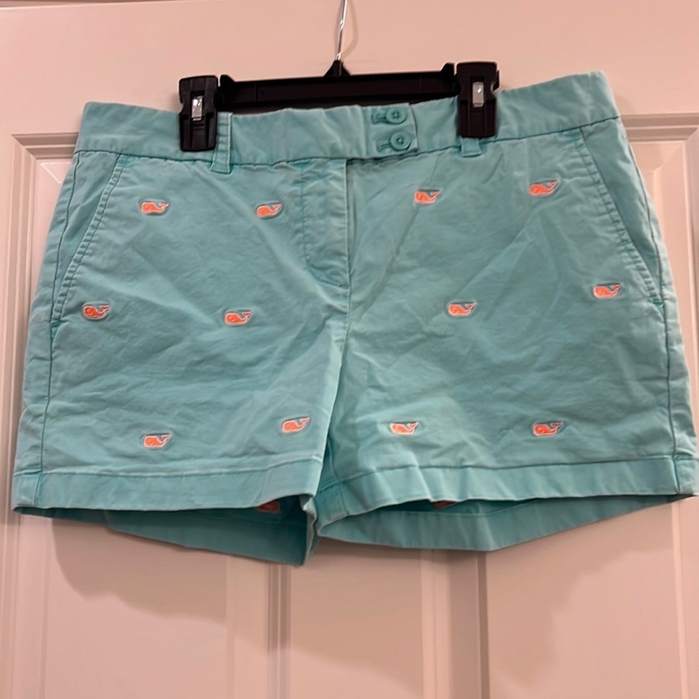 Vineyard vines ladies shorts